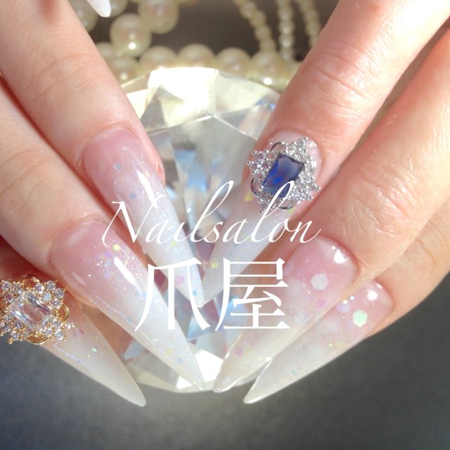 Nail salon 爪屋